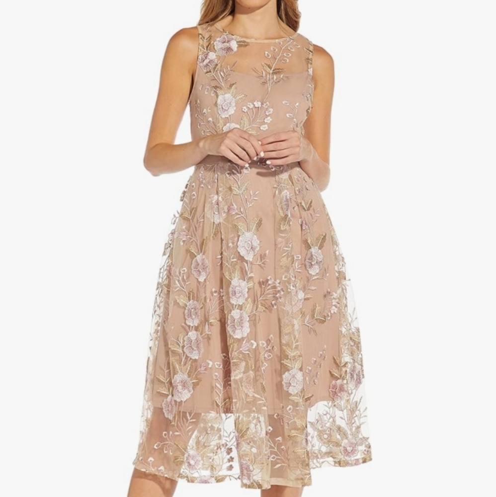 *Like New!* 🖖 Adrianna Papell 🖖 Floral Embroidered Sleeveless Dress